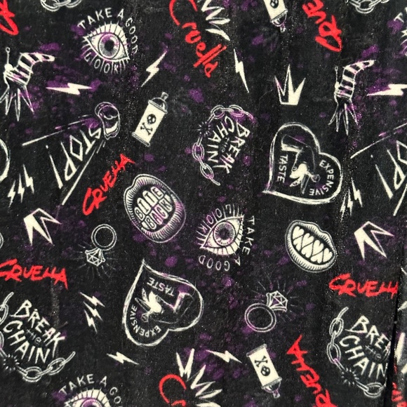 Her Universe Disney Cruella Icon Toss Velvet Strappy Dress Plus Size 5X - Picture 6 of 9